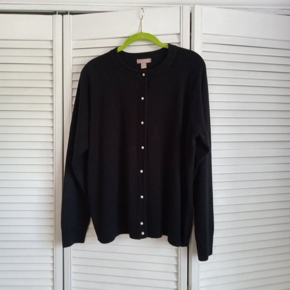 Cardigan sweater